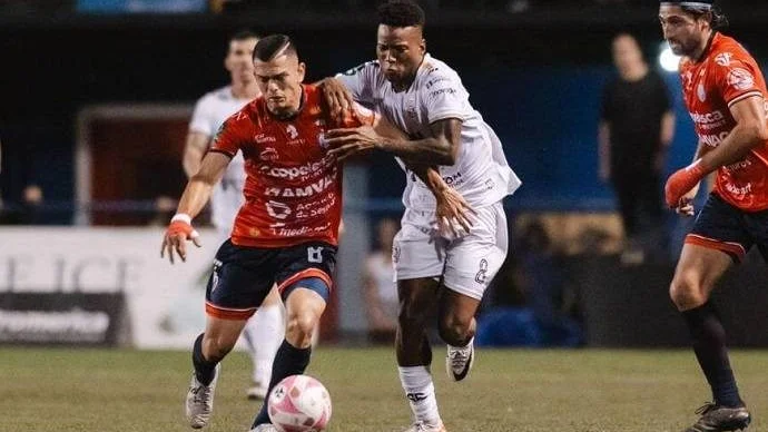 Nhận định, soi kèo Sporting FC vs San Carlos, 8h00 ngày 16/8: Cơ hội cho chủ nhà