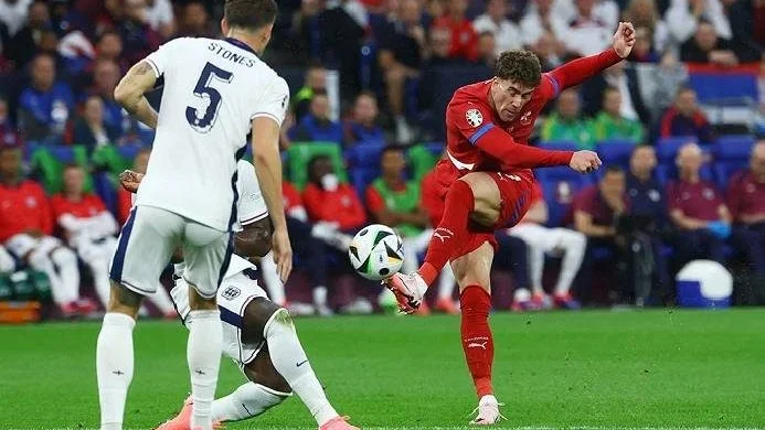 Siêu máy tính dự đoán Serbia vs Anh, 1h45 ngày 10/9
