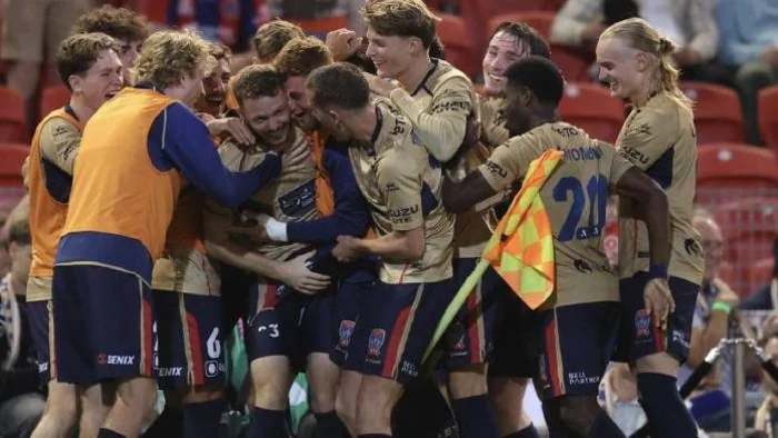 Nhận định, soi kèo Cooks Hill United vs Newcastle Jets, 16h30 ngày 13/8: Tin vào cửa trên
