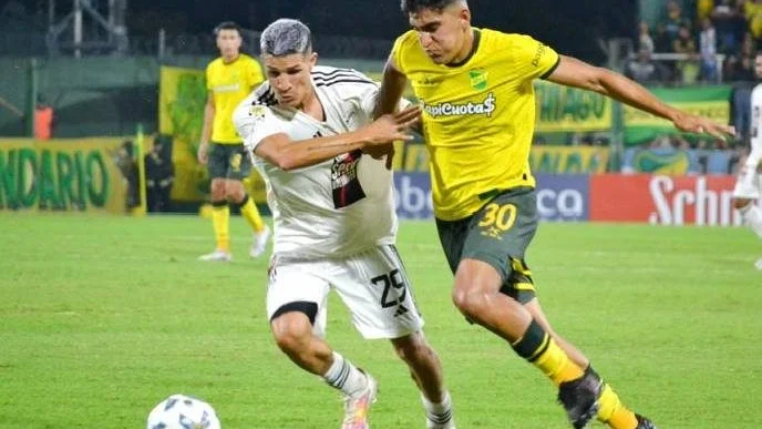 Nhận định, soi kèo Defensa vs Deportivo Riestra, 5h00 ngày 12/8: Tẻ nhạt