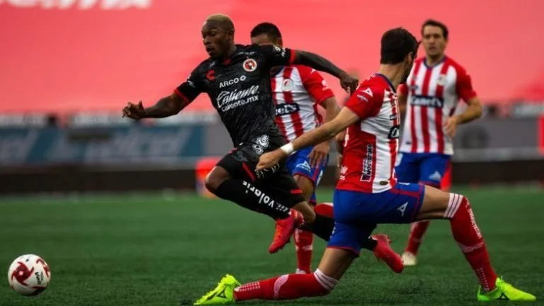 Nhận định, Soi kèo Atletico San Luis vs Club Tijuana 8h ngày 15/9: Ca khúc khải hoàn