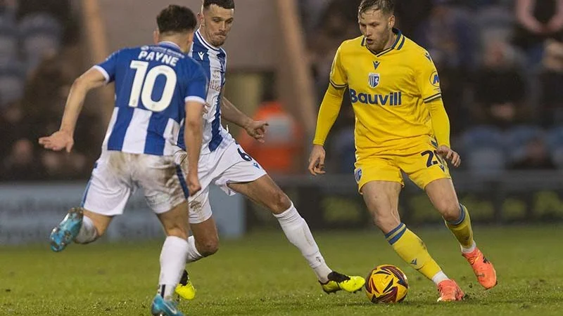 Nhận định, Soi kèo Colchester United vs Gillingham 1h45 ngày 8/10: Thử thách cho chủ nhà