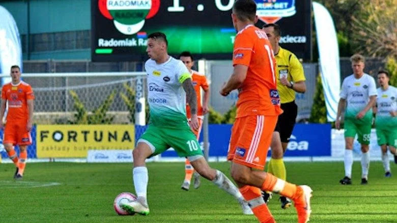 Nhận định, Soi kèo Radomiak Radom vs Bruk Bet Termalica Nieciecza, 23h00 ngày 22/8: Rượt đuổi kịch tính