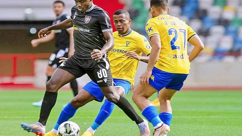 Nhận định, Soi kèo Casa Pia vs Estoril Praia 2h15 ngày 4/10: Mang điểm về nhà