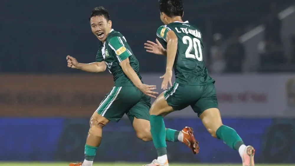 Lập siêu phẩm cho Trường Tươi Đồng Nai, cựu cầu thủ HAGL vẫn khiêm tốn