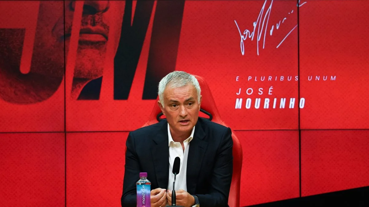 Mourinho gây sốc khi thừa nhận dẫn dắt Fenerbahce là sai lầm