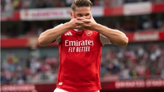 Ben White tiết lộ bất ngờ vụ Viktor Gyokeres gia nhập Arsenal