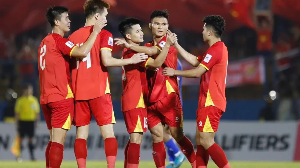 Cục diện bảng F vòng loại Asian Cup 2027: ĐT Việt Nam vẫn gặp bất lợi lớn trước Malaysia