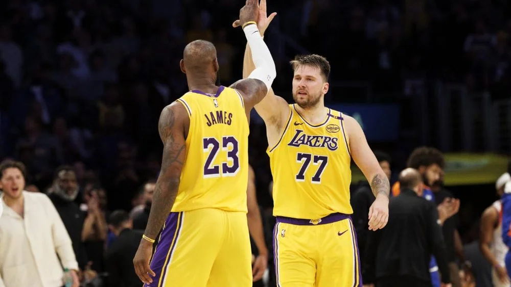 LeBron James choáng ngợp trước Luka Doncic phiên bản ốm, chỉ ra lợi thế mà CĐV không thấy được