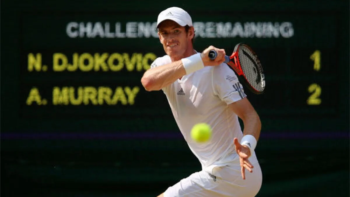 Cây vợt giúp Andy Murray vô địch giải quần vợt Wimbledon 2013 được đấu giá gần 2 tỷ đồng