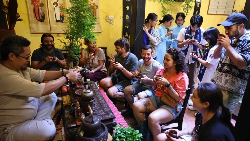 Miễn thị thực cho công dân một số quốc gia để kích cầu du lịch