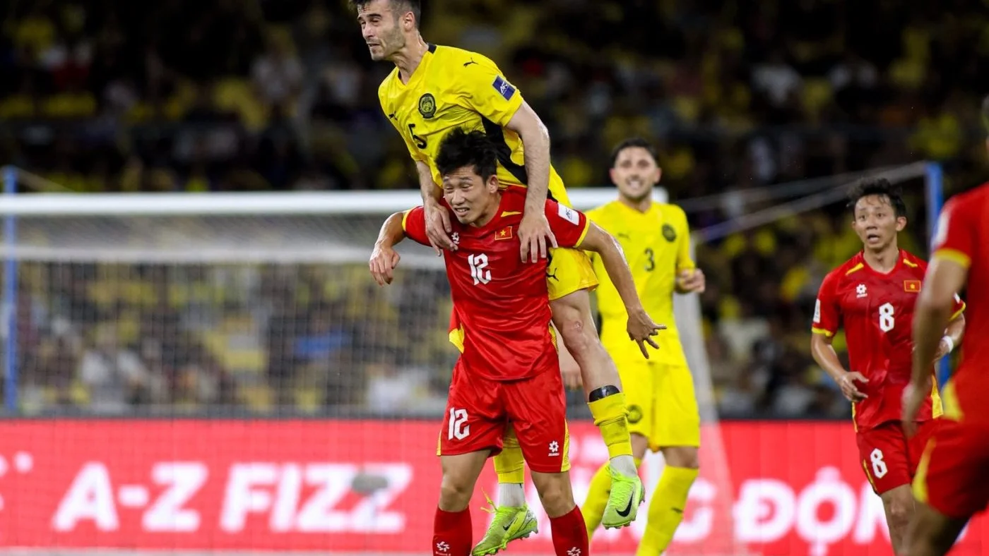 Dư luận dậy sóng: “Bên thứ ba” bí ẩn tố Malaysia gian lận cầu thủ với FIFA