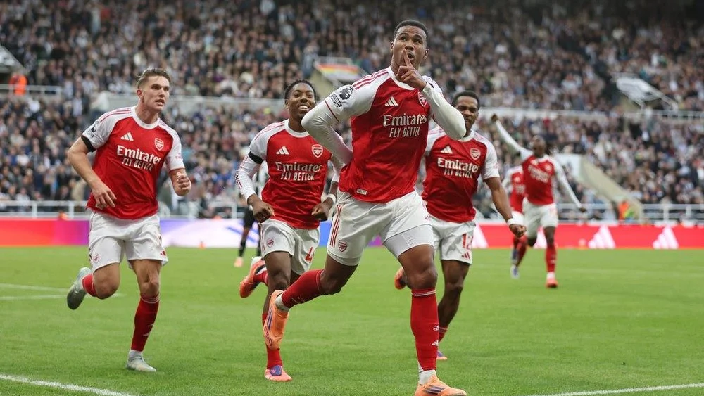 Cuộc đua vô địch Ngoại hạng Anh: Liverpool, Arsenal áp sát rồi đấy!