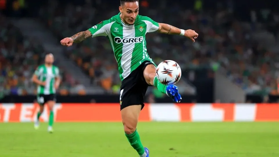 Antony sắm vai người hùng của Betis ở Europa League