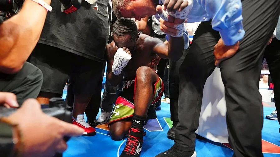 Terence Crawford vĩ đại hơn... Usyk sau khi hạ Canelo Alvarez