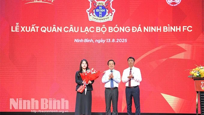 Nữ chủ tịch 24 tuổi của CLB Ninh Bình là ai, giàu thế nào?