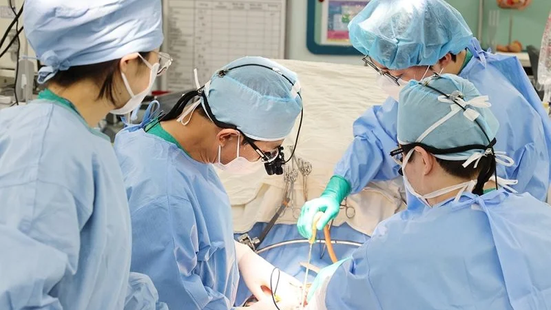 Công nghệ mới giúp bác sĩ "vá" xương ngay trong phòng mổ