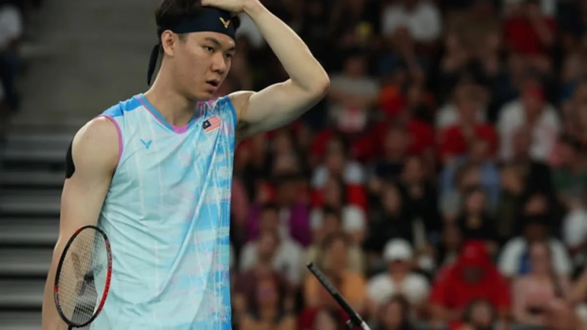 Lee Zii Jia, Cheuk Yiu Lee, Jackie Dent, Crystal Lai chia tay giải cầu lông China Masters 2025 giống Nguyễn Thùy Linh