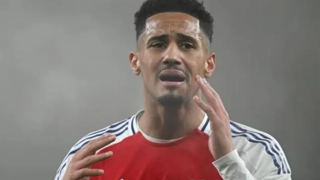 Arsenal nhận tin vui từ William Saliba