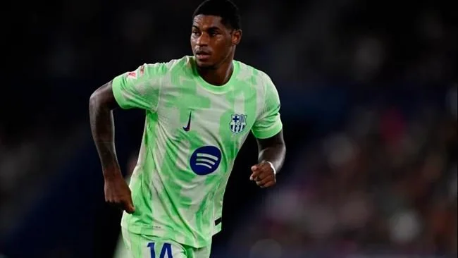 Marcus Rashford bị thay ra chỉ sau 45 phút trước Levante