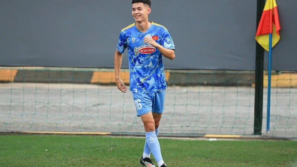 Vadim Nguyễn xúc động khi được khoác áo đội tuyển U23 Việt Nam