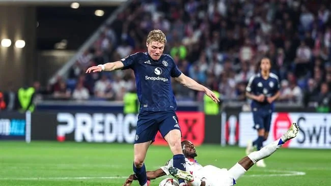 Lãnh đạo AC Milan xác nhận quan tâm tới Rasmus Hojlund