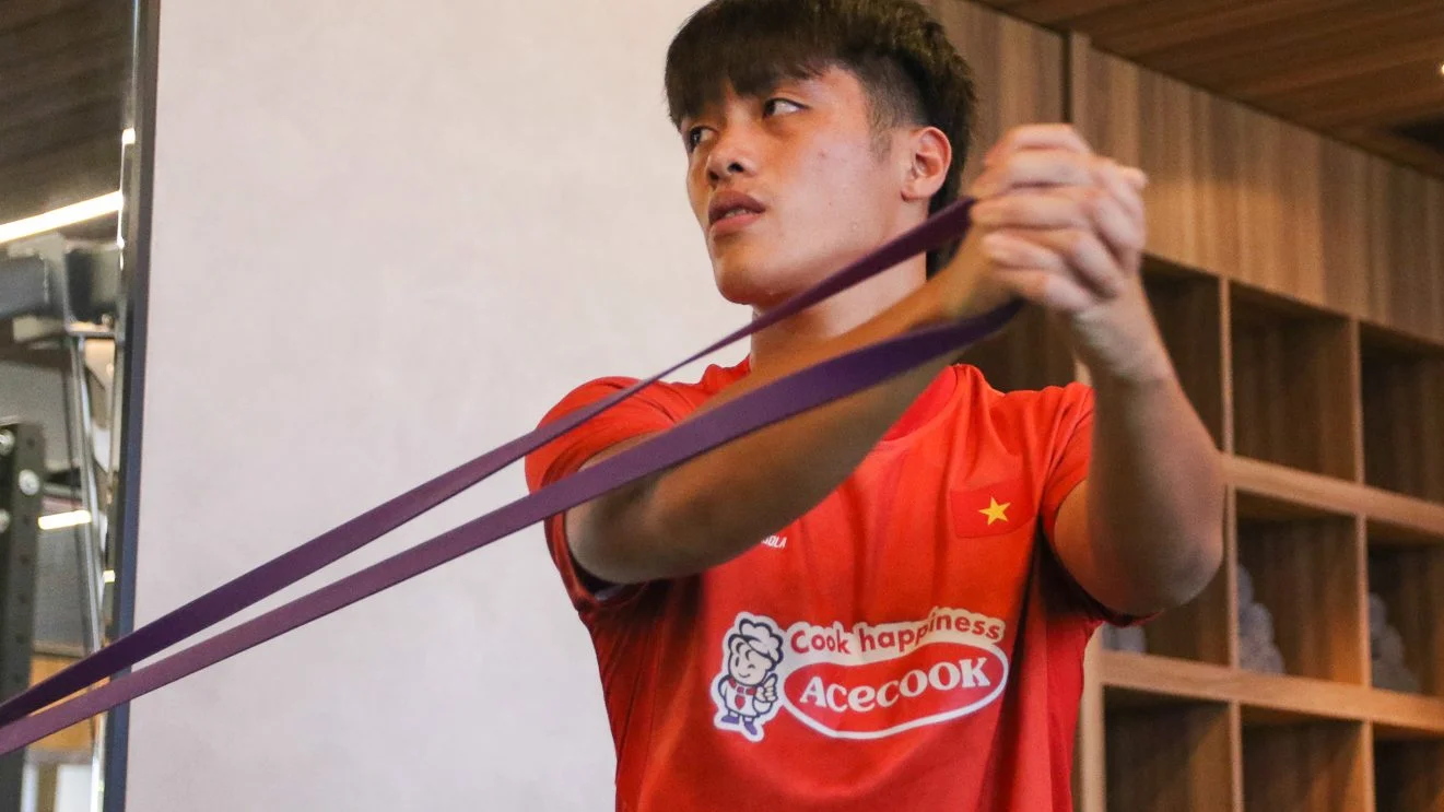 Sao trẻ HAGL ký hợp đồng dài hạn với CLB Ninh Bình