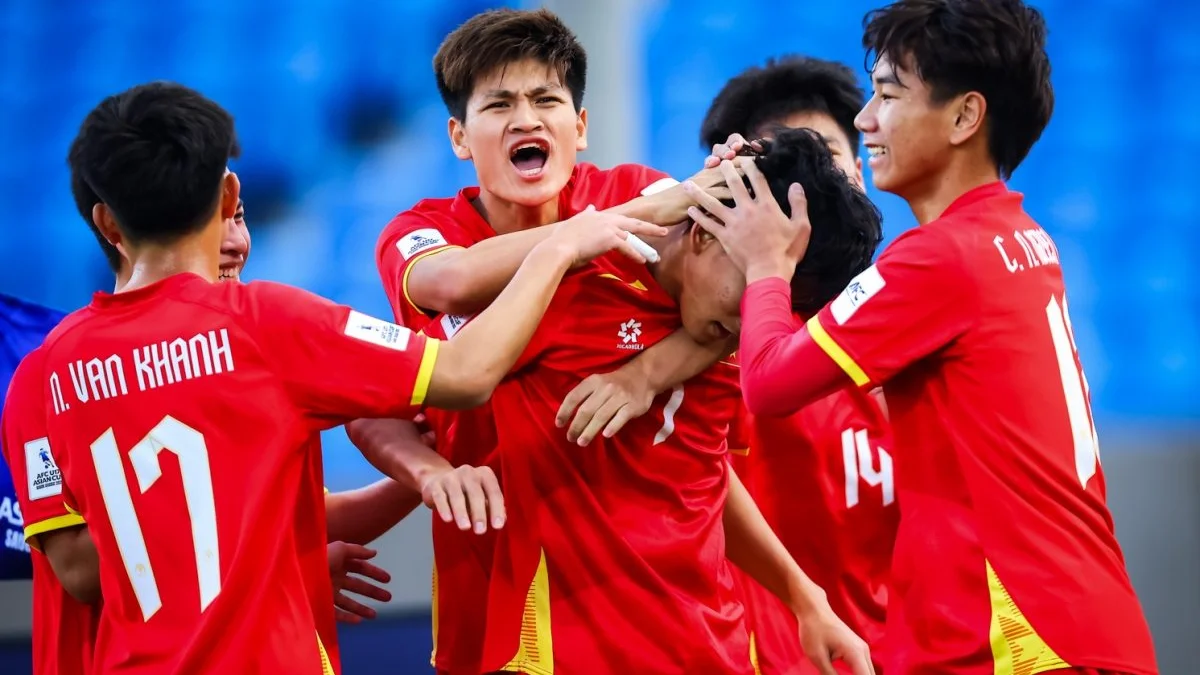 U18 Việt Nam nỗ lực thể hiện mình trước đại diện của Nhật Bản