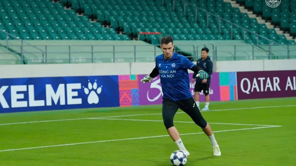 Tin nóng bóng đá Việt 19/9: Nguyễn Filip liên tục mắc sai lầm ở sân chơi quốc tế; Hà Nội FC quan tâm huấn luyện viên Bồ Đào Nha
