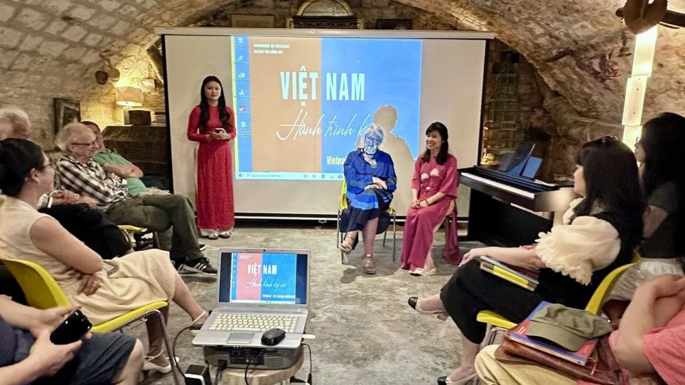 "Việt Nam - Hành trình ký ức" - Tác phẩm nghệ thuật kết nối hai nền văn hóa Pháp - Việt