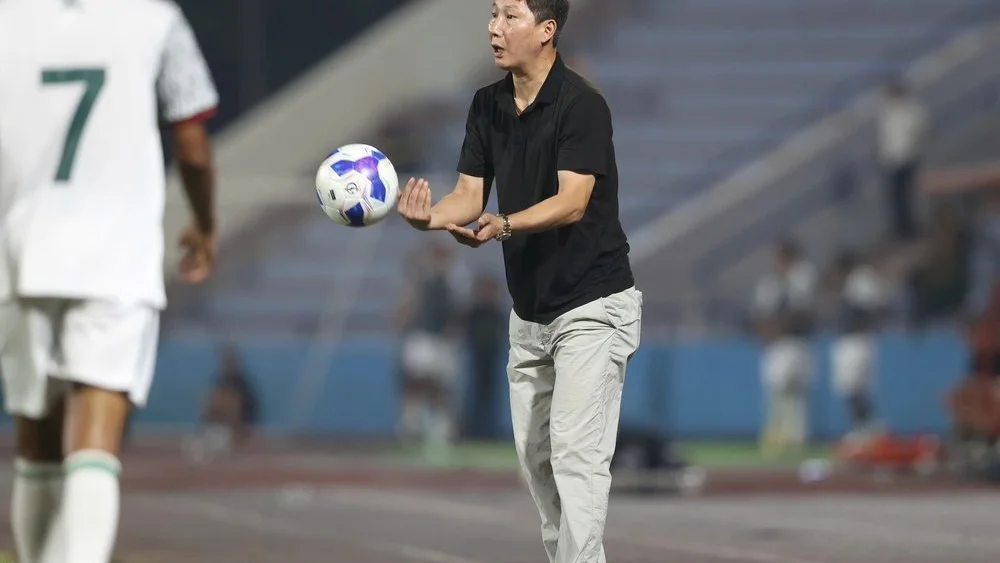 Bình luận viên Quang Huy: 'HLV Kim Sang Sik rất mát tay với bóng đá Việt Nam'