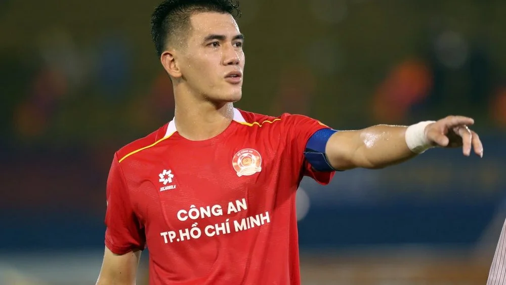 Tiến Linh, Viktor Lê và Hoàng Đức được cộng đồng mạng khen nức nở