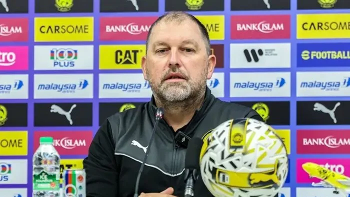 HLV Cklamovski yêu cầu cầu thủ Malaysia tập trung sau chiến thắng vất vả trước Palestine