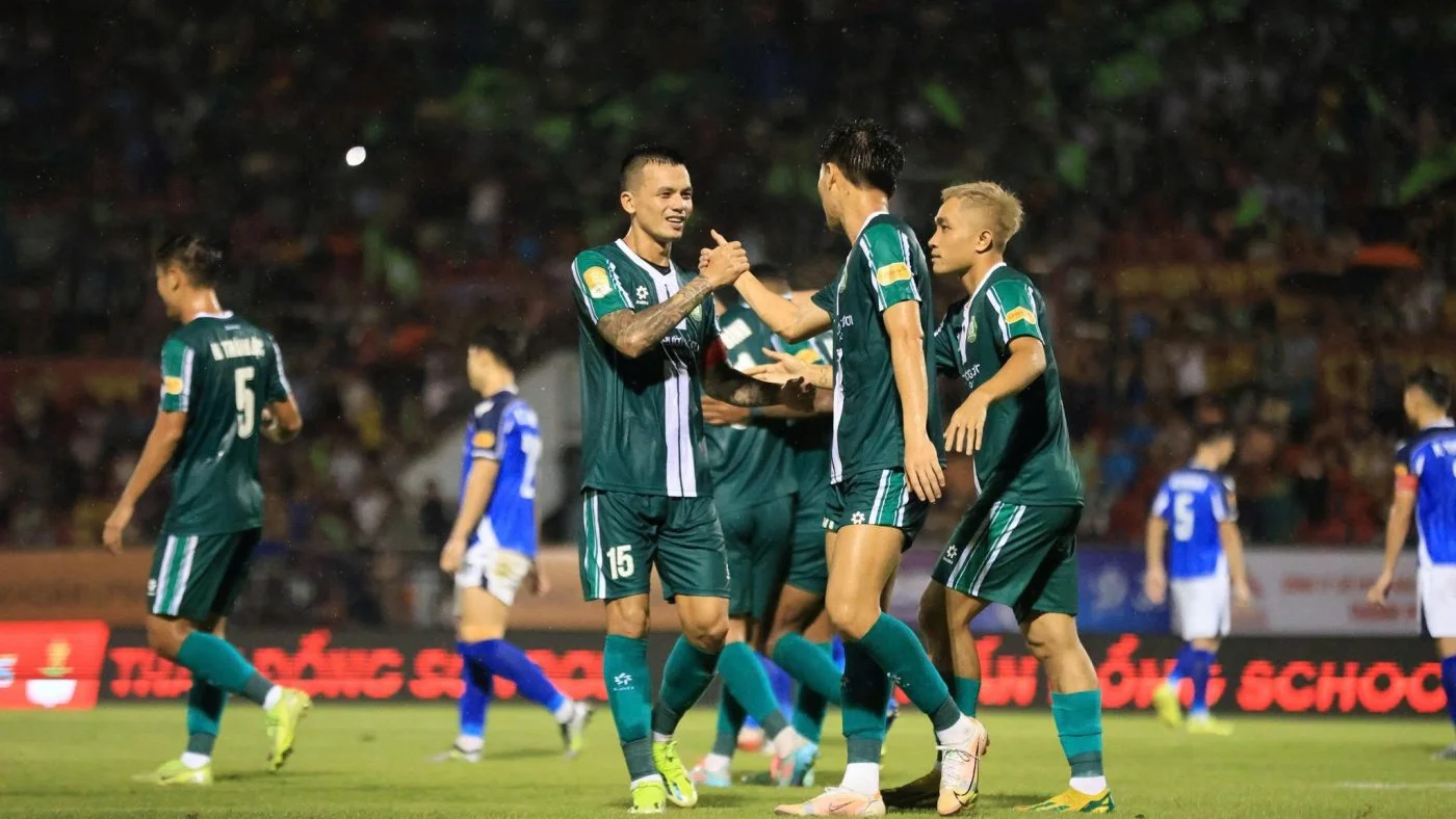 Không Công Phượng, Minh Vương tỏa sáng nhấn chìm CLB ở V.League