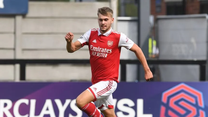 Cựu tiền đạo Arsenal đột ngột qua đời ở tuổi 21