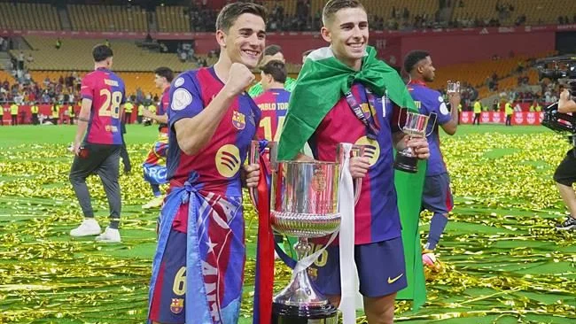 Barca nguy cơ mất hai cầu thủ trong trận đấu PSG