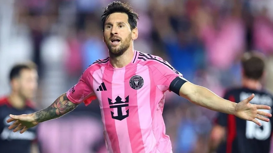 Messi kiến tạo và lập cú đúp bàn thắng, Inter Miami tiến gần đến vòng Playoffs MLS