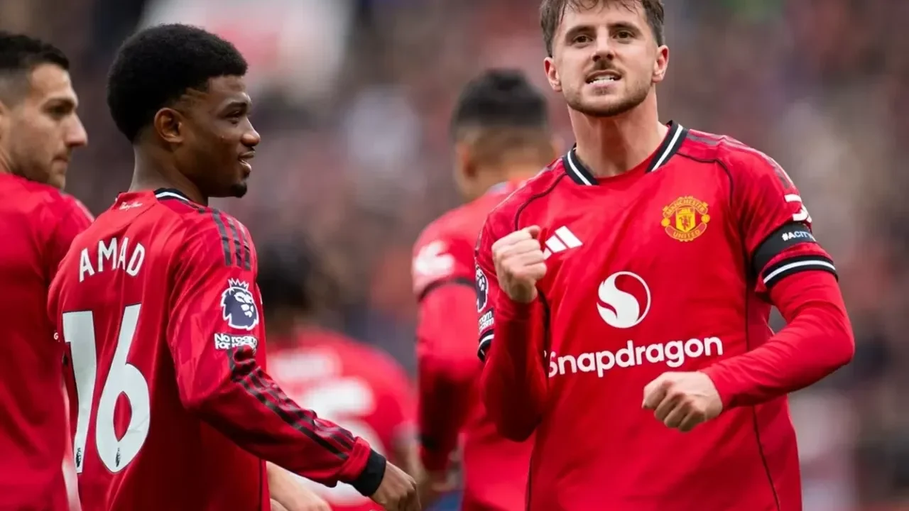 Ngoại hạng Anh: Arsenal lên đầu bảng xếp hạng, Man Utd tìm lại niềm vui chiến thắng