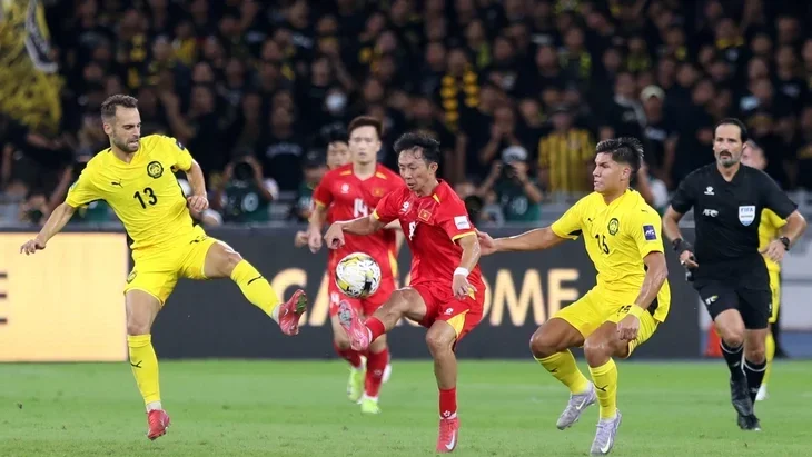 Báo Malaysia tố Liên đoàn Bóng đá Việt Nam báo cáo vụ 7 cầu thủ nhập tịch lên FIFA