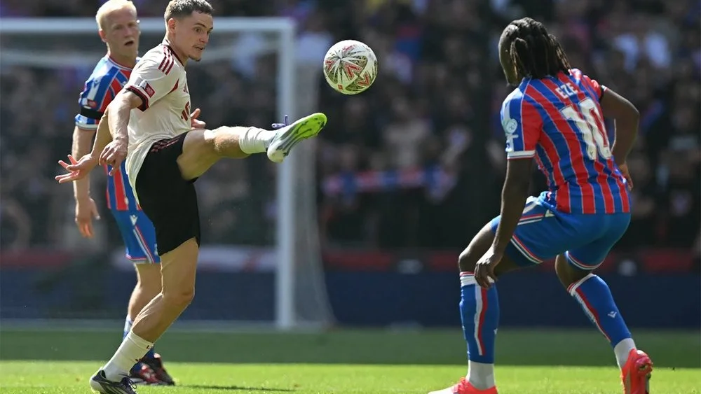 21h00 ngày 27/9, Crystal Palace vs Liverpool: Cản bước 'The Kop'