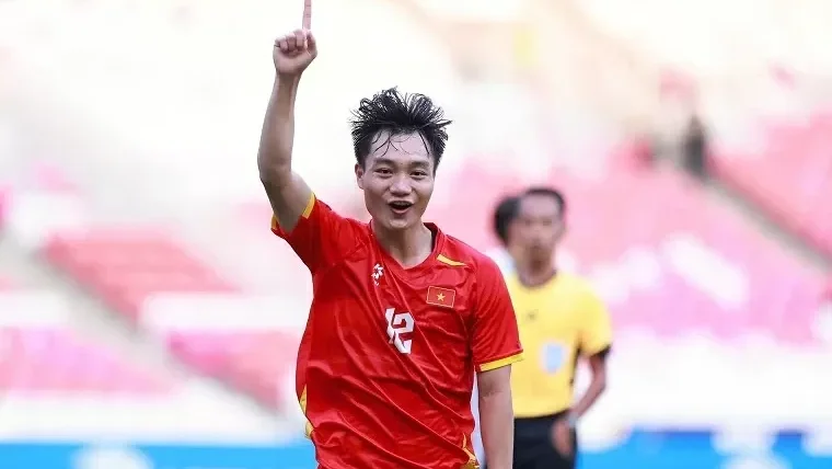 HLV Kim Sang Sik có sẵn phương án thay thế Quang Hải