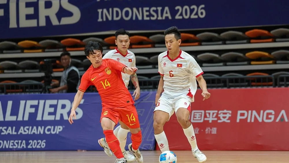 Tin nóng bóng đá Việt hôm nay 23/9: Đội tuyển Việt Nam dẫn đầu vòng loại futsal châu Á; Văn Lâm tiết lộ điều ước cùng Xuân Son